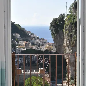  Apartment Via Paradiso